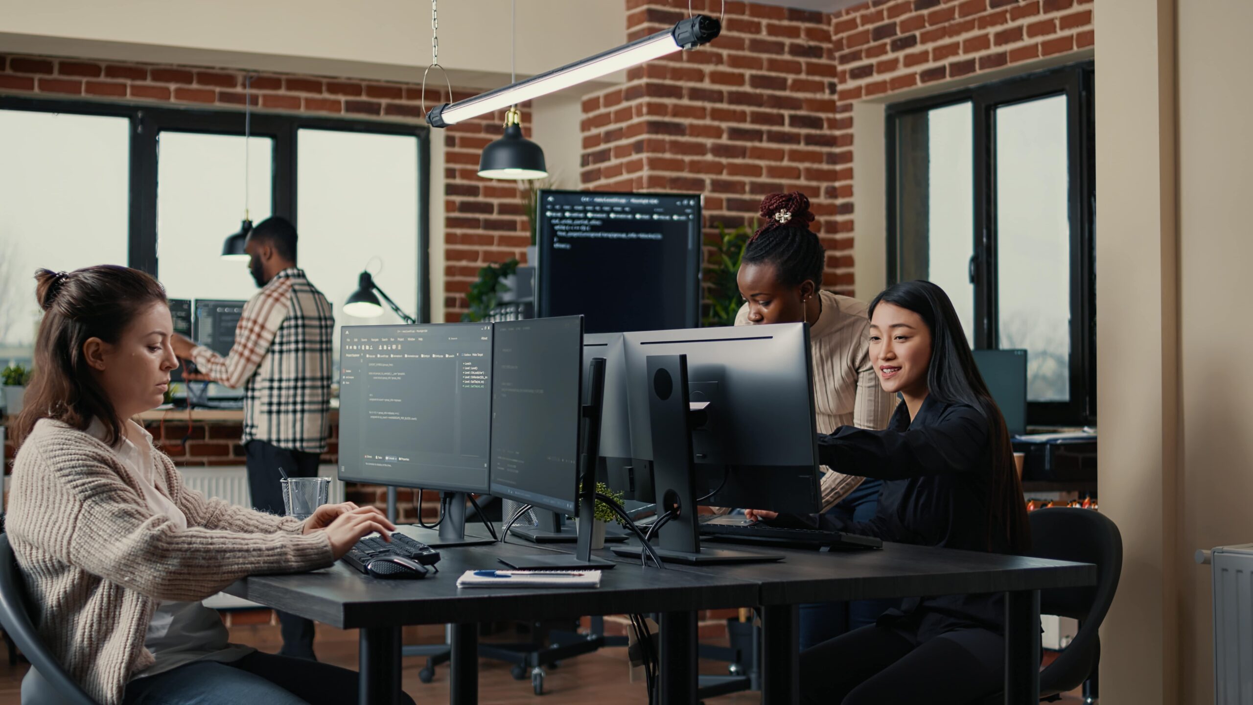 Pitman Training - R Programming and Statistical Analyst 2-min